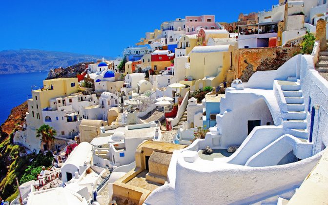 noile-reguli-aplicate-pentru-reducerea-turismului-de-masa-in-zonele-populare-din-grecia-urmaresc-pastrarea-mostenirii-culturale-a-tarii,-sustine-ministrul-adjunct-de-interne