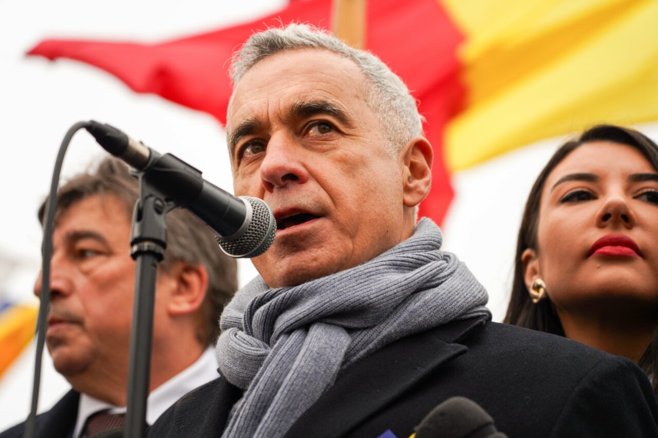 calin-georgescu,-mesaj-de-rusalii:-romania-are-nevoie-de-rugaciune-si-de-oameni-puternici.-sa-ne-purtam-unii-pe-altii-in-rugaciune