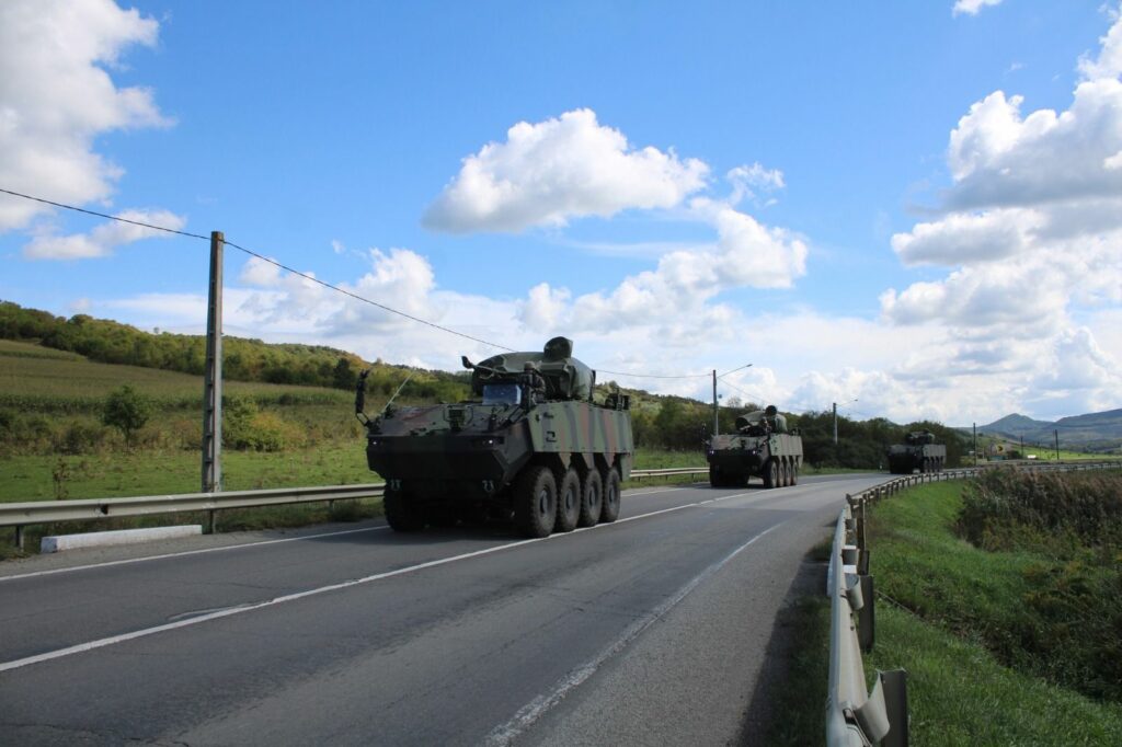 trei-blindate-ale-armatei-s-au-ciocnit-in-judetul-salaj,-11-militari-au-fost-raniti