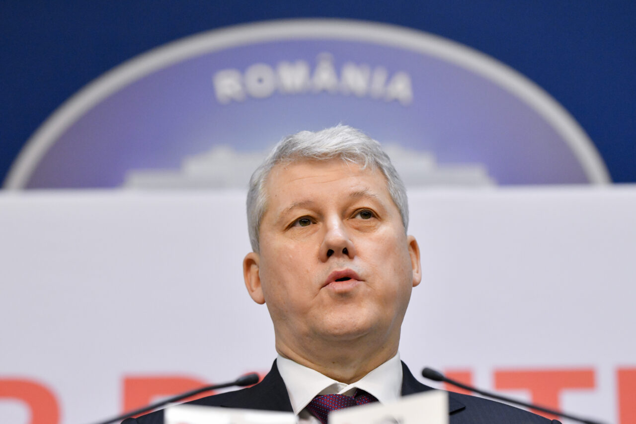 ministerul-afacerilor-interne-anunta-noi-achizitii-prin-safe.-un-tren-de-interventie-si-unitati-de-transport-pentru-pacientii-contagiosi
