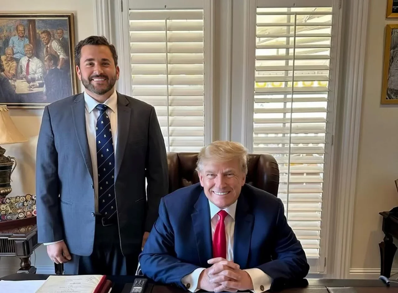 emisarul-lui-donald-trump,-nick-adams,-vine-la-forumul-economic-de-la-cluj-napoca,-la-invitatia-lui-george-simion