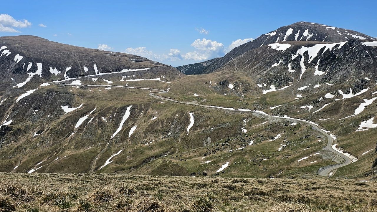 transalpina-s-a-redeschis-circulatiei:-program-limitat-si-restrictii-pentru-soferi.-recomandarile-politistilor