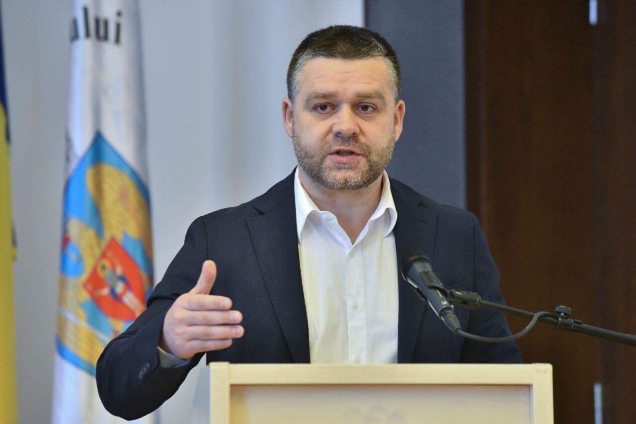 ciprian-ciucu,-acuzatii-la-adresa-psd:-bravo-voua,-geniilor!-nu-va-puteti-cara-linistiti-la-monaco.-ce-reprosuri-i-a-facut-edilul-lui-nicusor-dan