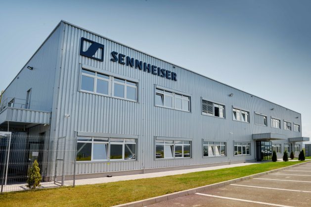 Fabrica de căști Sennheiser din Brașov înregistrează primul declin al afacerilor după opt ani