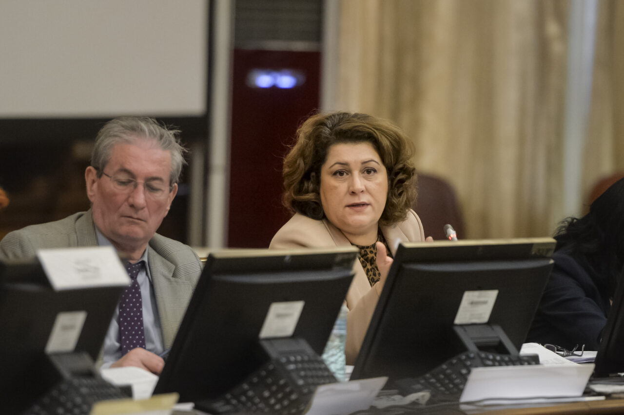 O persoană-cheie de la Ministerul Finanțelor părăsește postul după 35 de ani