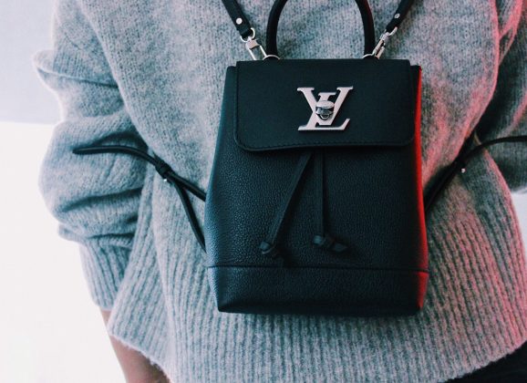 Magazinul Louis Vuitton din România generează afaceri record pentru cel mai bogat european