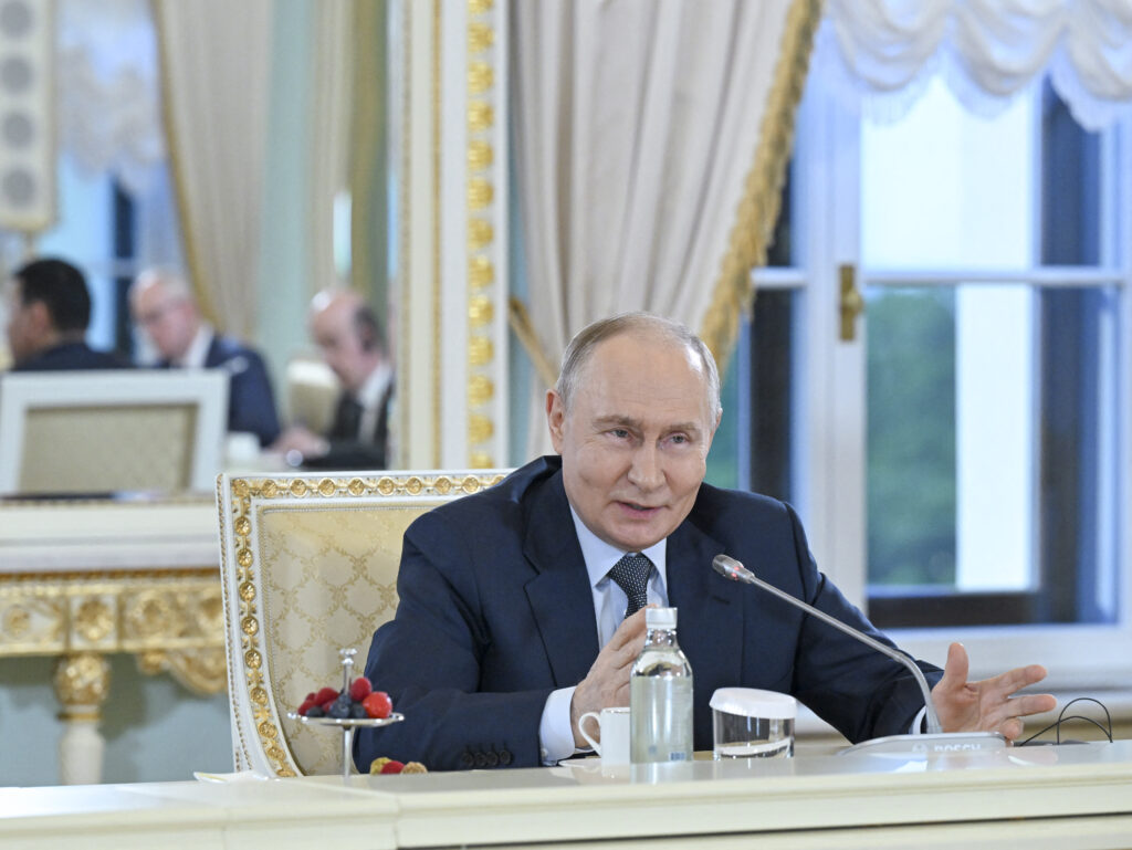 Institutul din Rusia nu mai publică sondaje privind popularitatea lui Putin