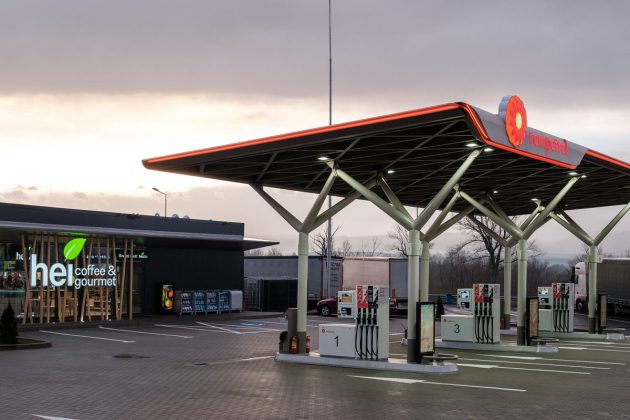 Prețurile la carburant au scăzut sub 9 lei pe litrul de benzină și motorină