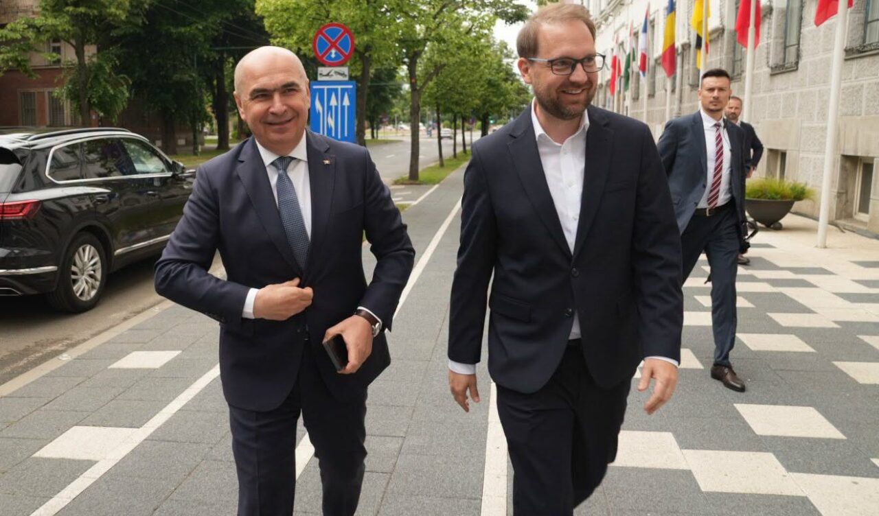 Fritz afirmă că guvernul cu PNL, USR, UDMR și Minorități poate continua, fără a exclude anticipate