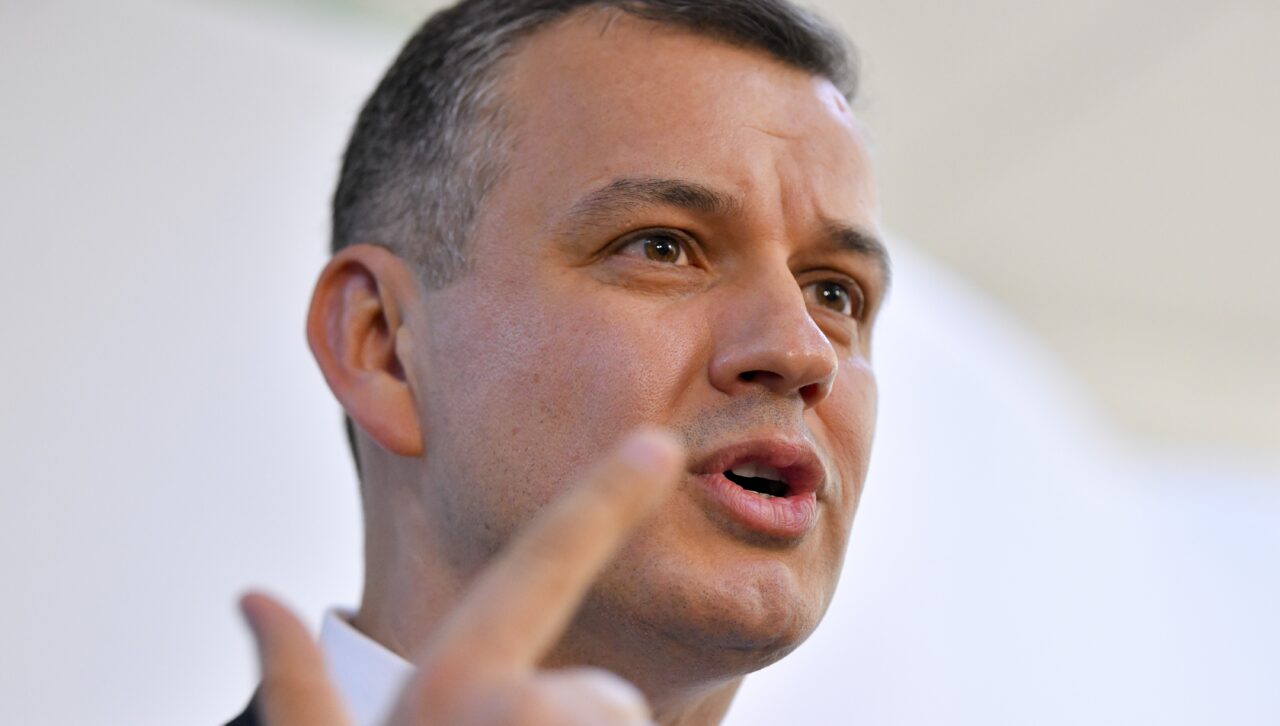 Eugen Tomac afirmă că adâncirea crizei afectează România după pierderea voturilor PNL și USR