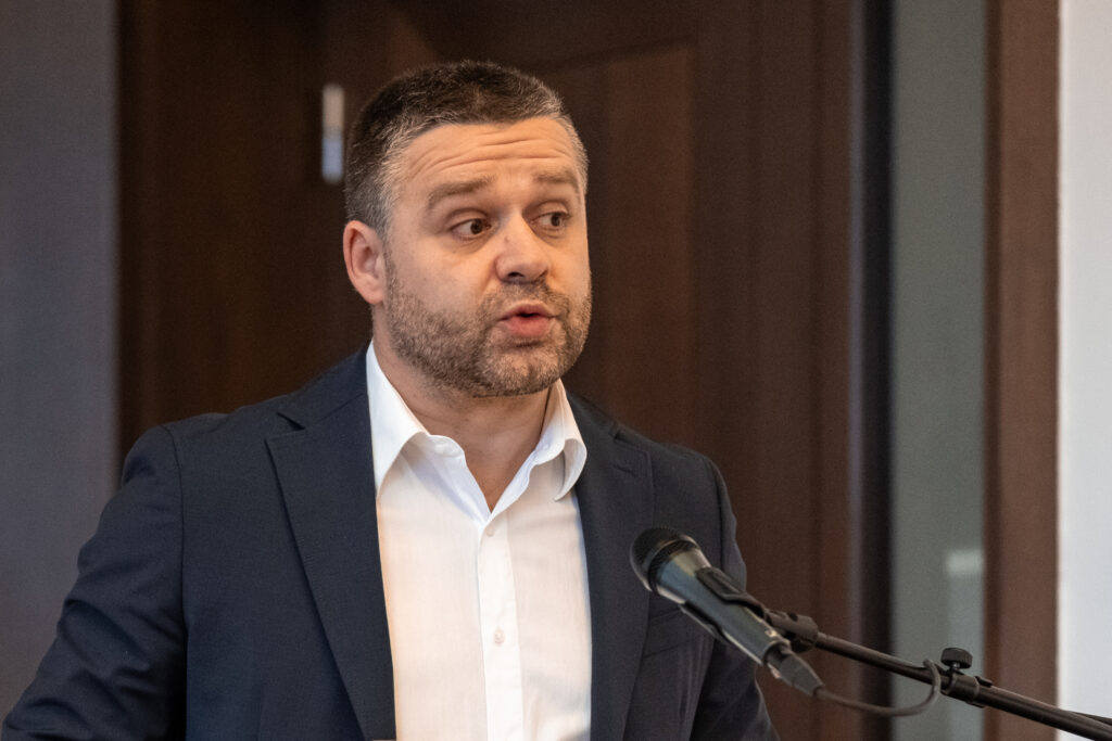 Ciprian Ciucu acuză PNL de lipsă de consultare în nominalizarea lui Veștea pentru premier