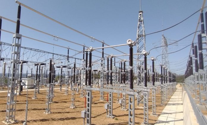România exportă mai multă energie electrică, dar dependența de importuri crește