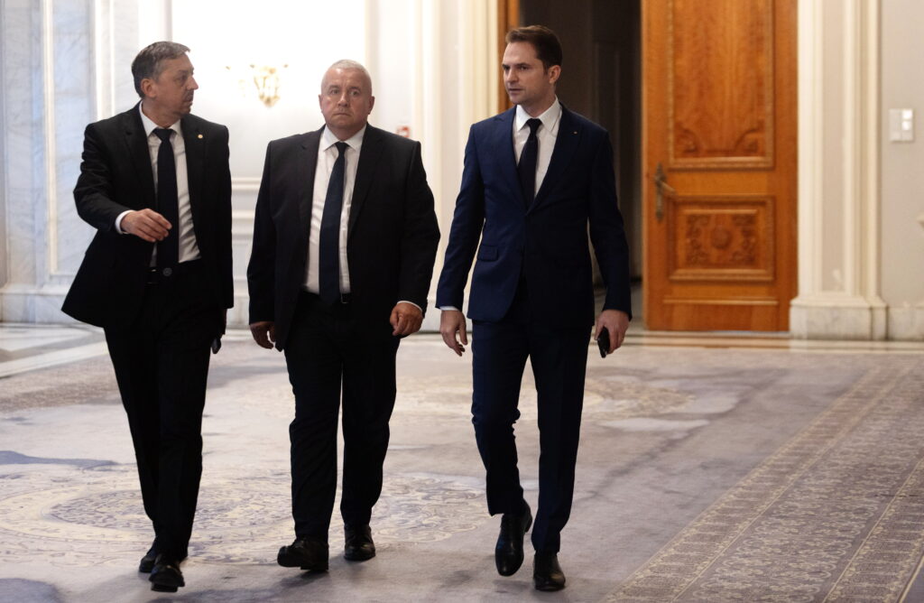Reacție din tabăra Bolojan după chemarea lui Ciucu la DNA înainte de congres