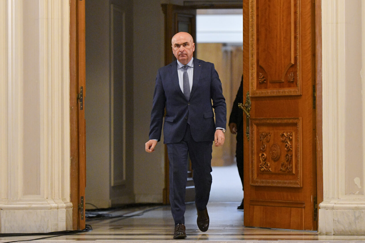 Bolojan și-a anunțat candidatura la șefia PNL la congresul de duminică