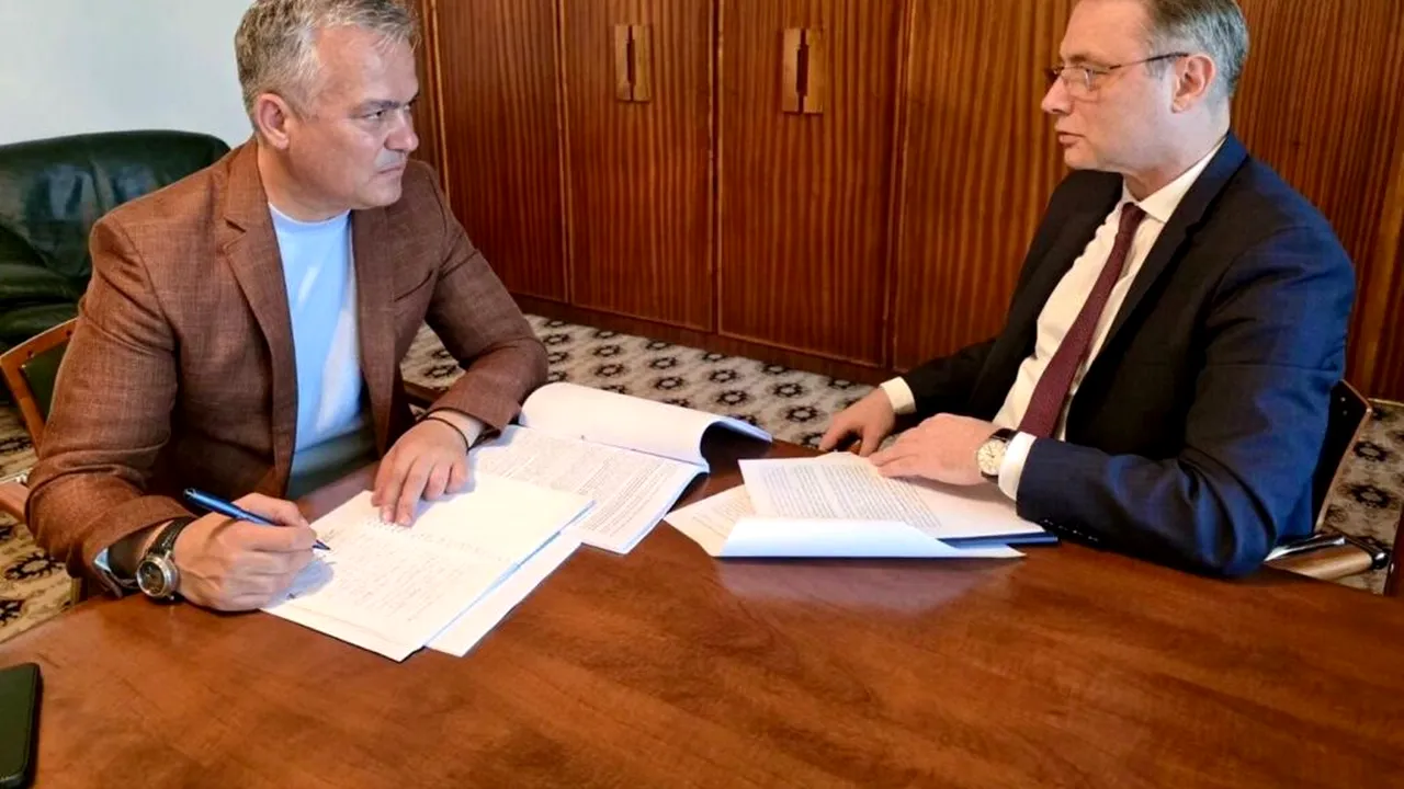 Adrian Veștea și Luca Niculescu, discutie despre strategie în guvern