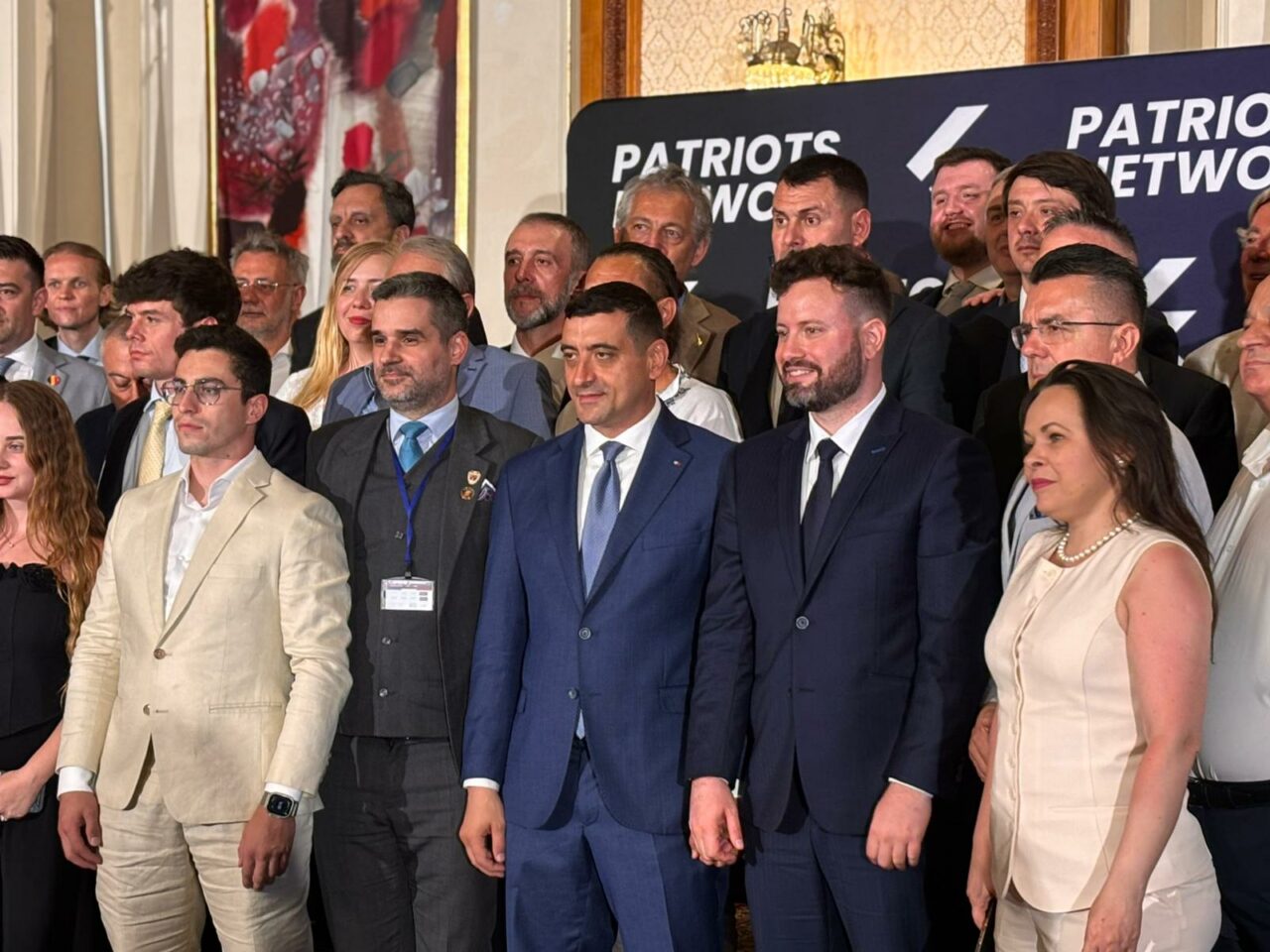aur-si-patriots-network-au-organizat-o-conferinta-internationala-la-palatul-parlamentului-pentru-a-discuta-viitorul-europei