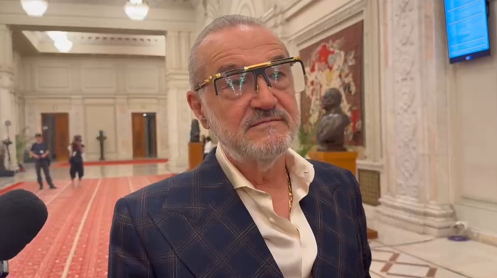 Gigi Becali a mers în Parlament pentru votul Guvernului Veștea cu o altă variantă de premier