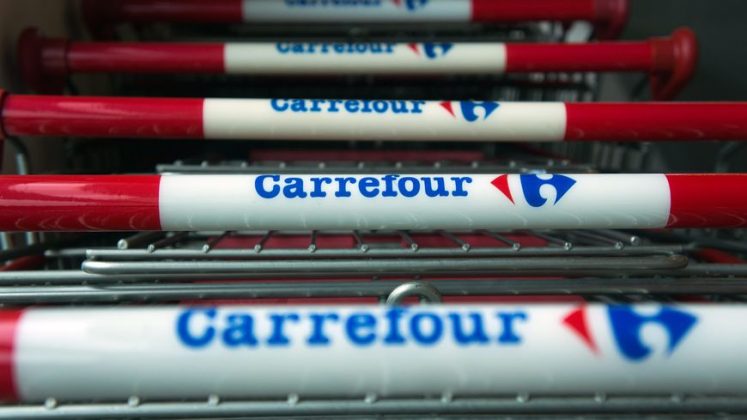 Carrefour va fi cumpărat de frații Pavăl după avizul Concurenței