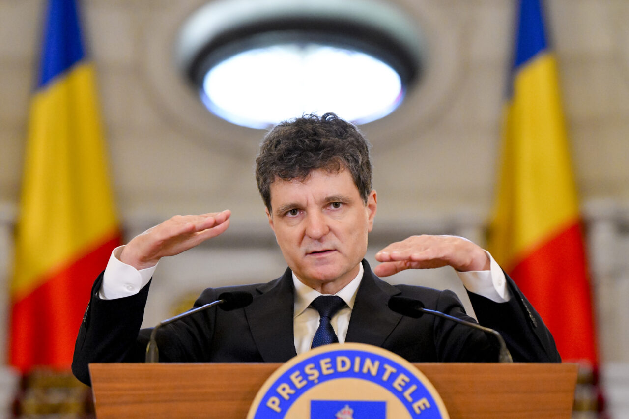 Nicușor Dan anunță un guvern minoritar și acord parlamentar pentru susținere