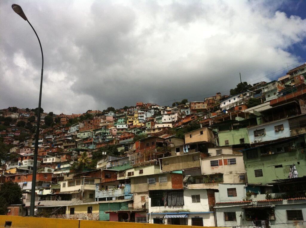 Cutremur puternic în Venezuela și avertizare de tsunami în Caraibe