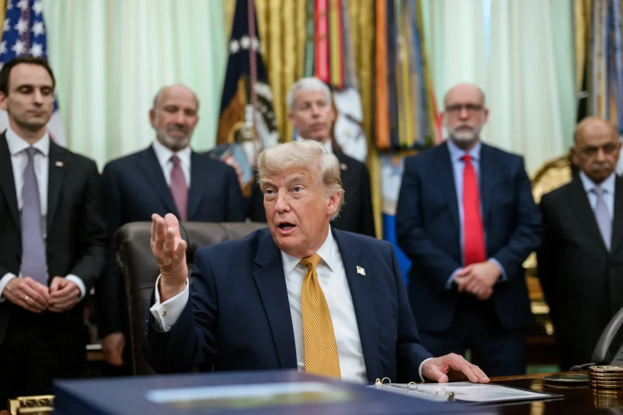 Trump cere 88 de miliarde de dolari pentru războiul cu Iran, Ebola și fermieri