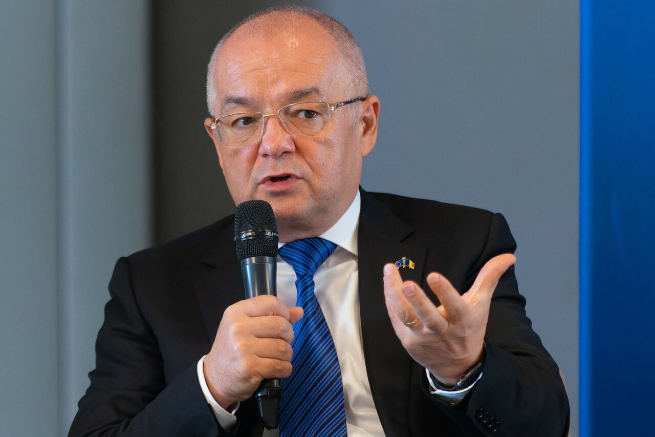 scandal-urias-dupa-decizia-lui-emil-boc:-rusia-cere-sanctionarea-romaniei