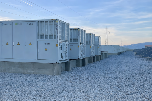 Românii de la Parapet montează o unitate de 100 MWh în Neamț pentru un investitor în imobiliare