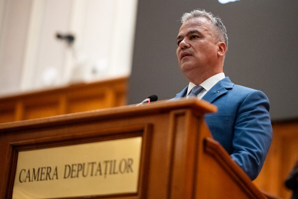 Adrian Veștea a primit un mesaj în seara pierderii în Parlament