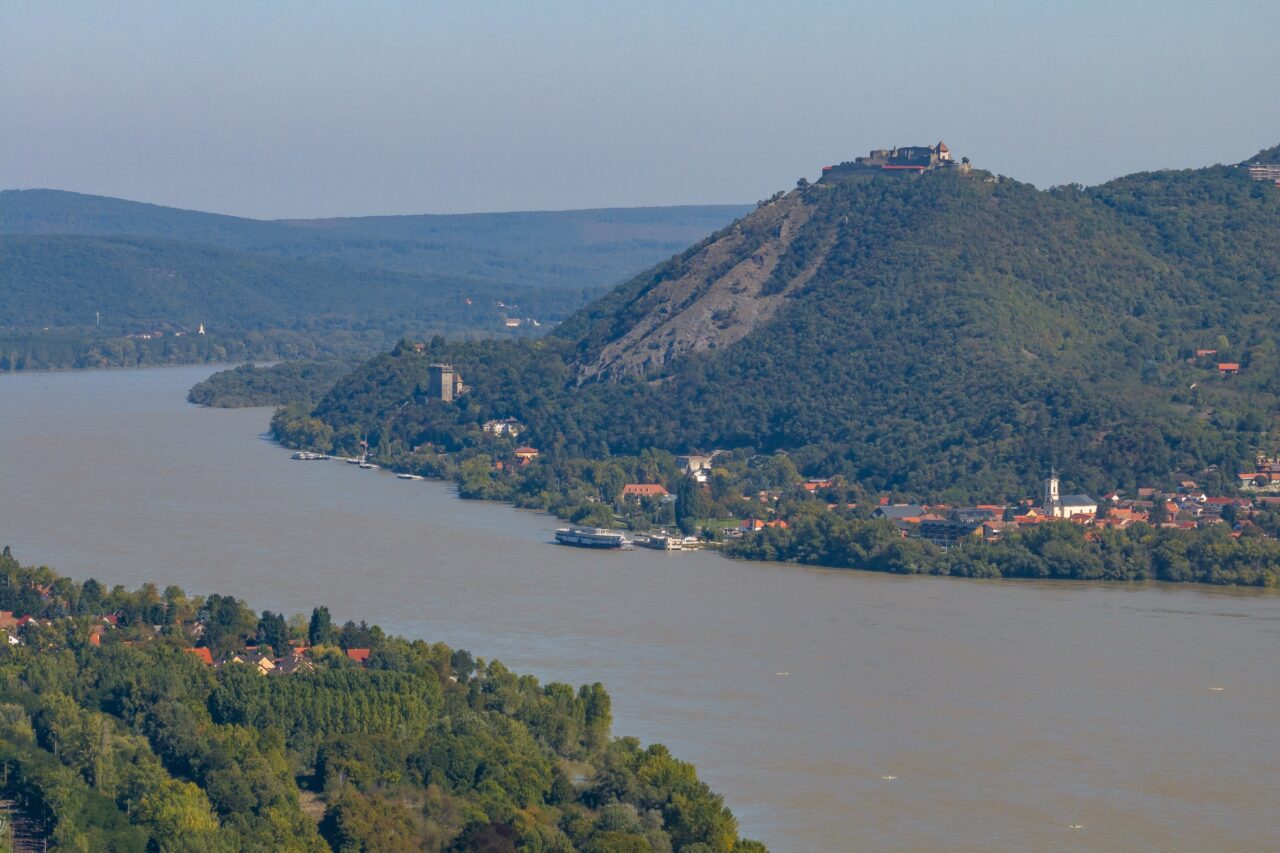 Canicula afectează Dunărea în România și Ungaria