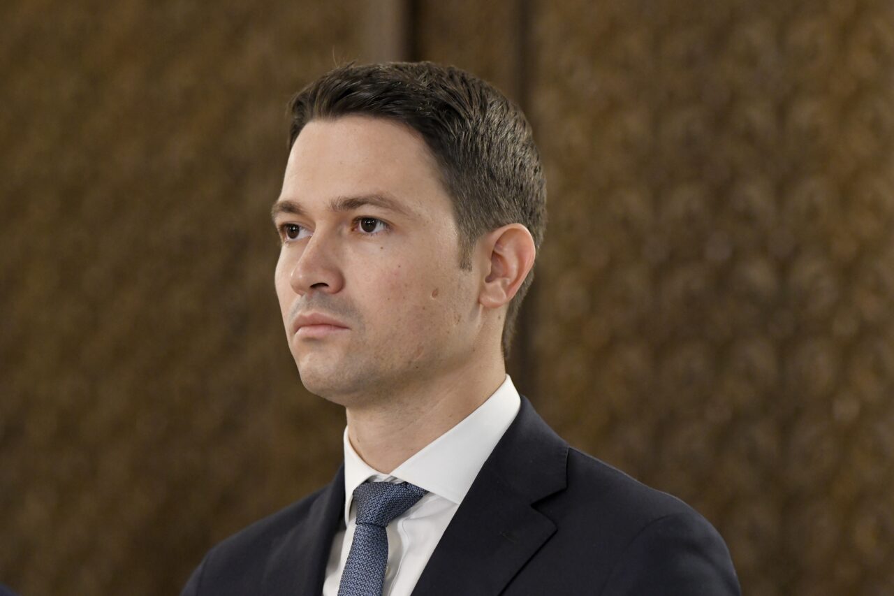 Robert Sighiartău acuză un atac la adresa PNL după suspendarea deciziilor din Congres