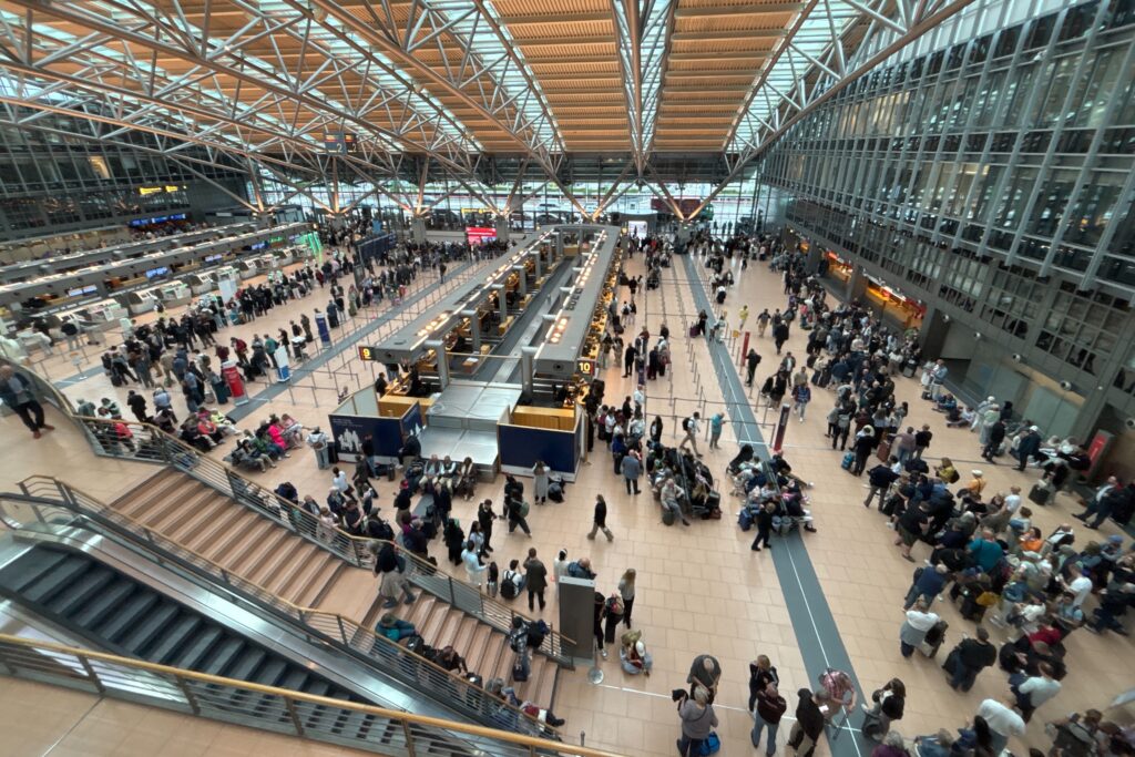 am-ajuns-intr-un-punct-critic-solicitam-interventie-imediata.-problema-care-blocheaza-aeroporturile-europene-in-plin-sezon-de-vacante