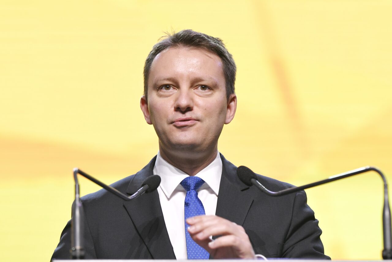 Siegfried Mureșan critică AUR pentru amenințarea cu suspendarea lui Nicușor Dan