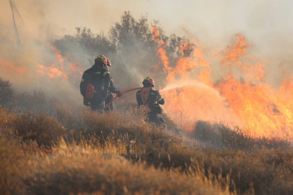 grecia:-60-de-incendii-raportate-in-toata-tara-in-ultimele-24-de-ore.-mai-multe-regiuni-se-afla-sub-cod-portocaliu