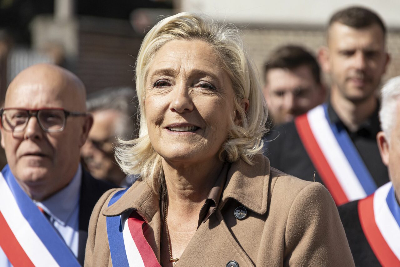 Marine Le Pen va candida la alegerile prezidențiale după decizia instanței