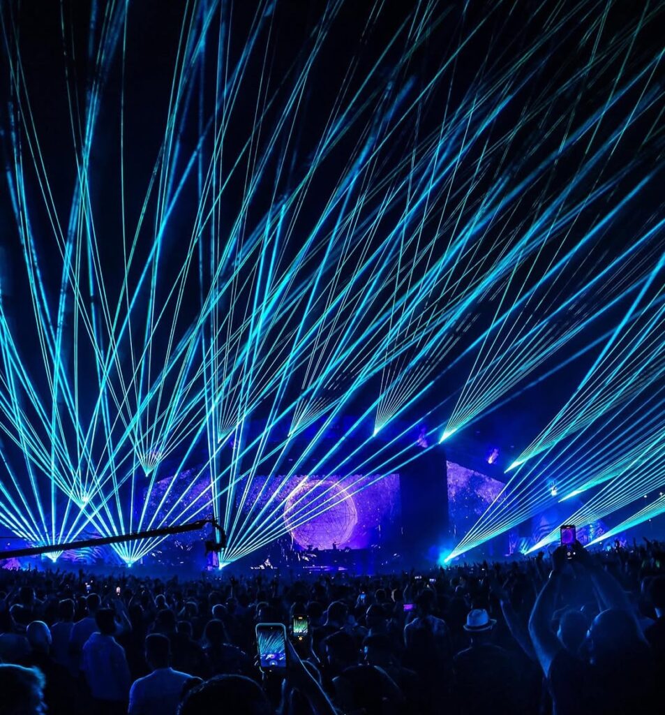 untold-anunta-line-up-ul-final:-nume-noi-pe-scenele-festivalului.-premiera:-meduza-3live-in-romania