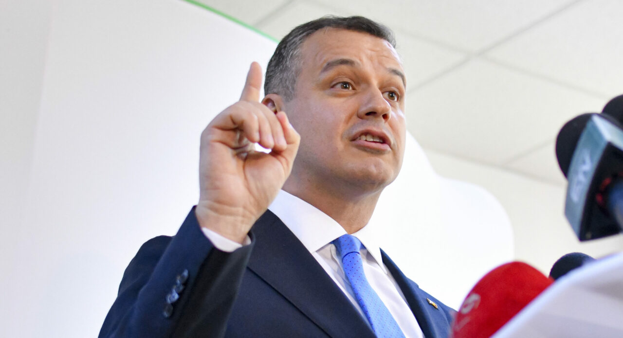 Tomac solicită rapid un compromis pentru guvern cu puteri depline, fără alegeri anticipate