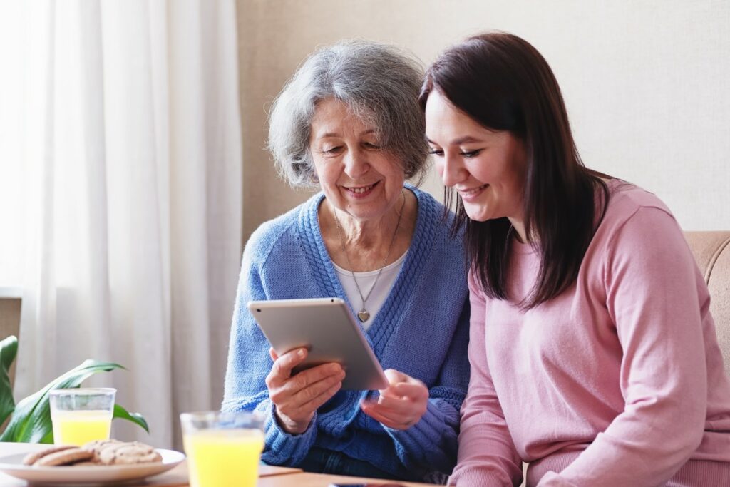seniorhelp,-cea-mai-ampla-platforma-online-de-camine-si-servicii-pentru-varstnici-din-romania:-dupa-cazul-dumbrava,-sute-de-cautari-si-solicitari-din-34-de-judete.-familiile-cer-pret-si-transparenta,-iar-legislatia-pentru-furnizorii-privati-a-devenit-subi
