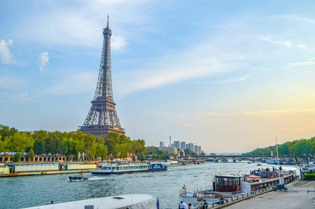 O navă de lux construită în România va naviga pe râul Sena în Paris