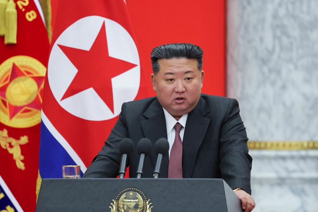 Coreea de Nord sancționează lider militar pentru corupție în prezența lui Kim Jong Un