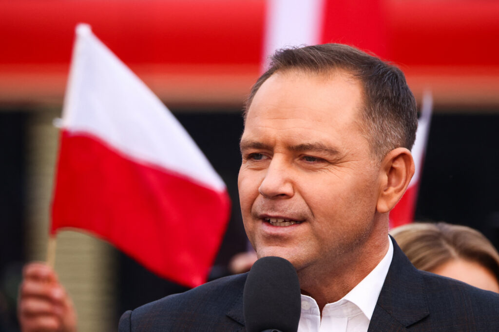 karol-nawrocki-solicita-parlamentului-sa-interzica-steagul-armatei-insurgente-ucrainene-in-polonia:-nu-vrem-sa-l-vedem-aici