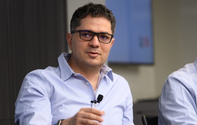 CEO-ul FlowX.AI anunță implementarea AI în organizațiile bancare