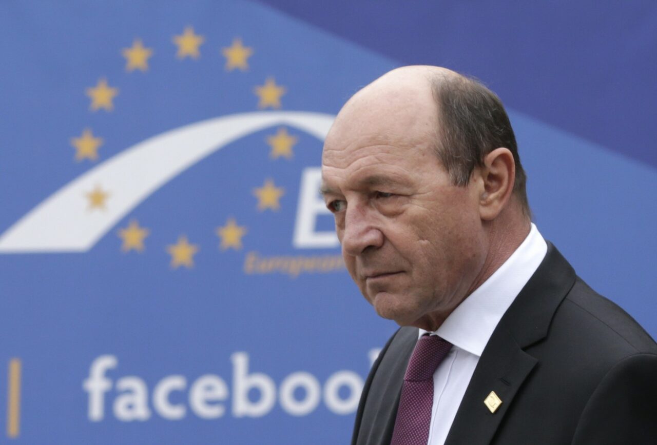 basescu-sustine-ca-autoritatile-si-viorel-pasca-au-avut-ceva-de-ascuns-in-scandalul-azilelor