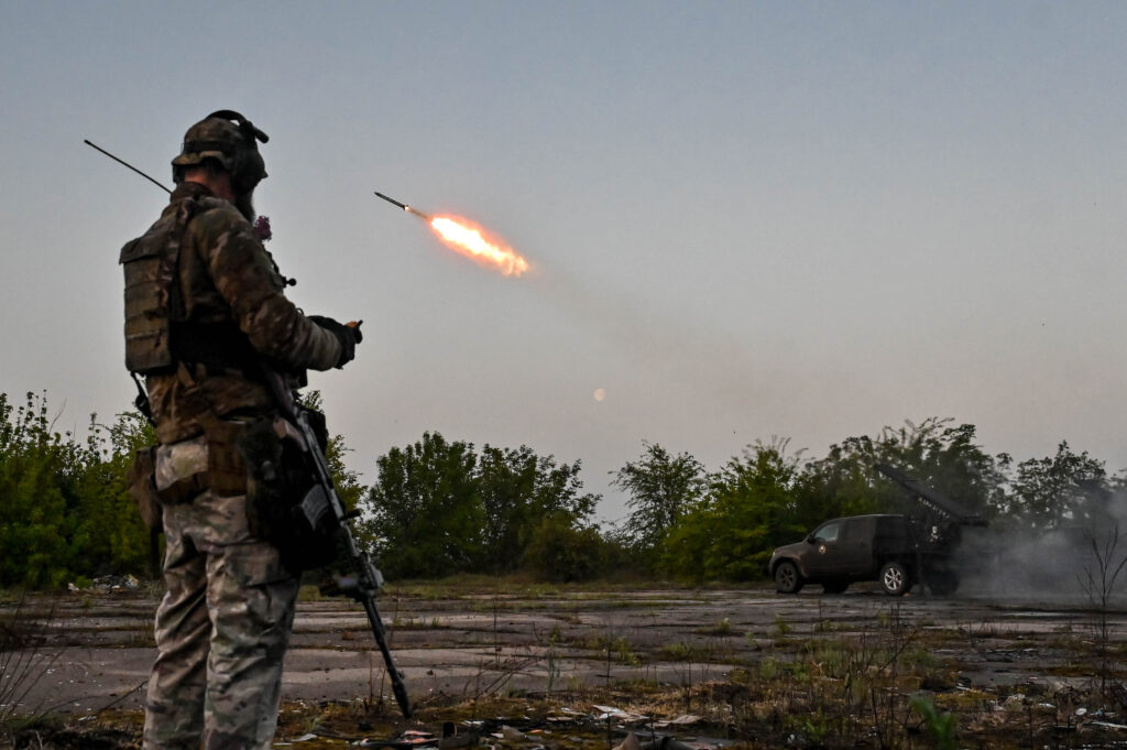firmele-din-rusia-trebuie-sa-plateasca-o-taxa-pentru-a-i-scapa-pe-angajati-de-razboi