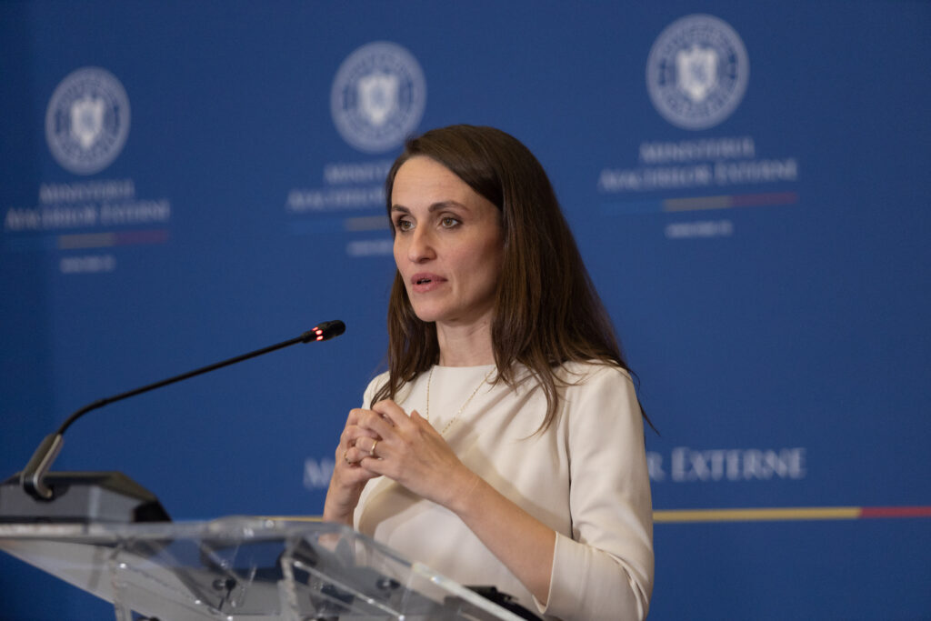 Oana Țoiu vorbește cu congresmeni americani despre securitatea Mării Negre