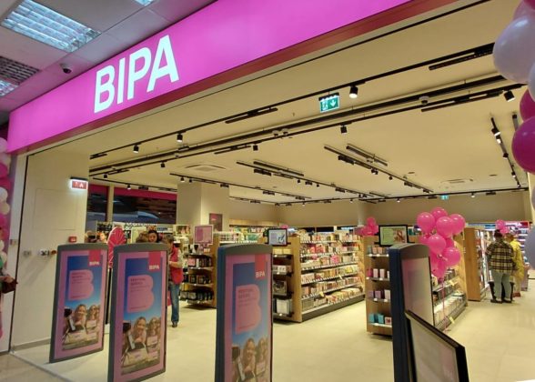 BIPA, lanț de magazine cu prețuri mici, se extinde în România și angajează