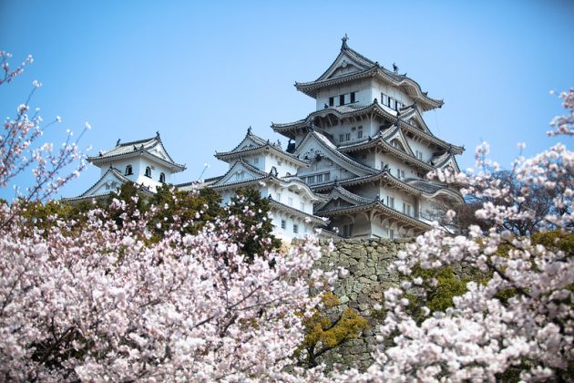 Japonia menține interdicția pentru femeile de a moșteni tronul Crizantemei