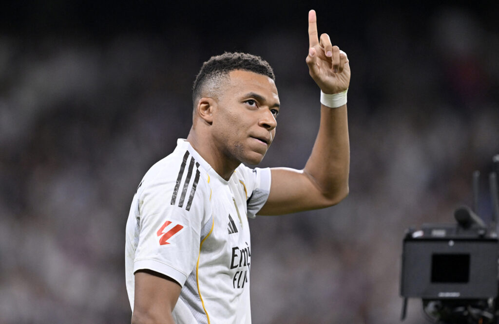 kylian-mbappe,-mesaj-emotionant-pentru-didier-deschamps-inaintea-ultimului-meci-pe-banca-nationalei-frantei:-timpul-si-istoria-iti-vor-face-dreptate