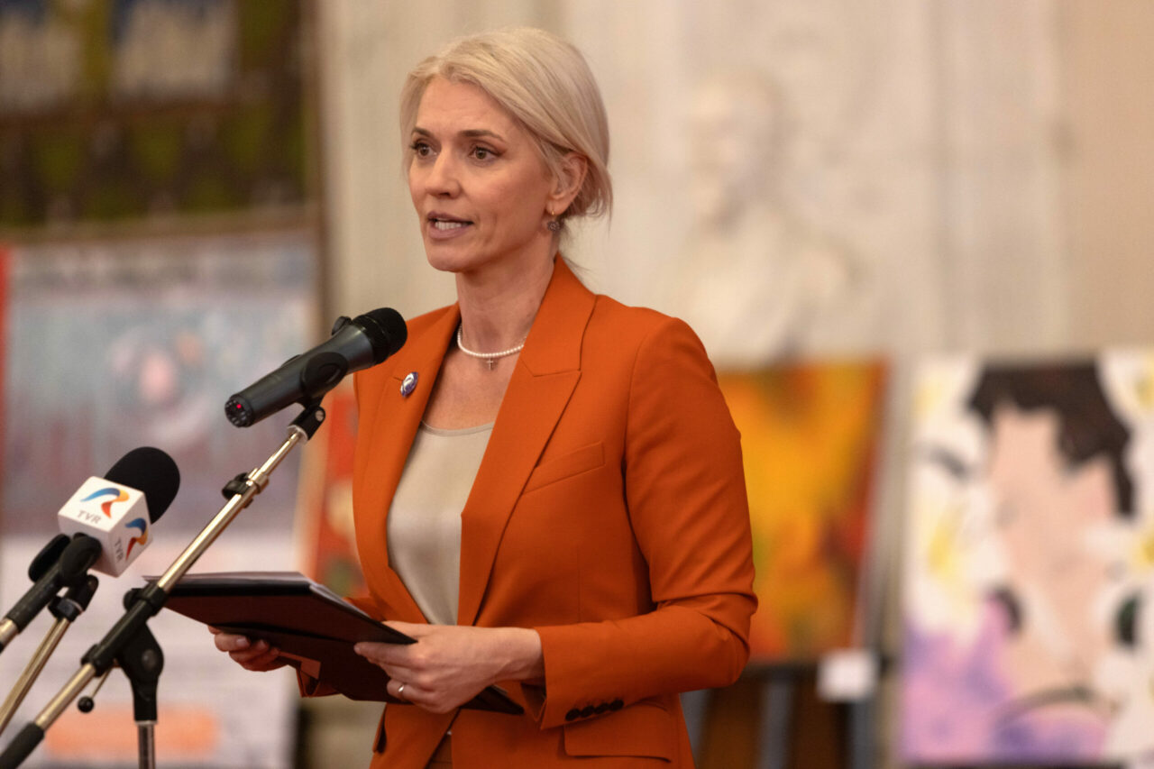 Alina Gorghiu propune votul la 16 ani pentru tineri care plătesc taxe