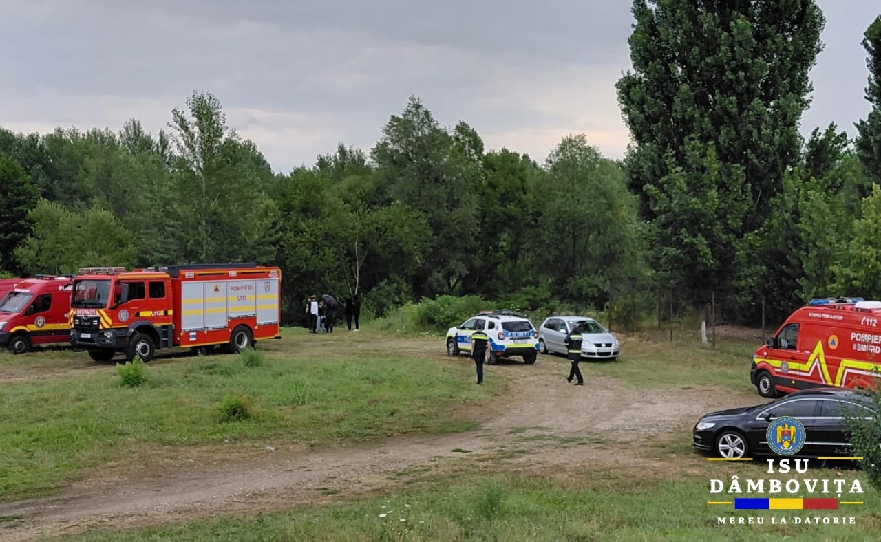 Căutări pentru doi adolescenți dispăruți în apele Argeșului