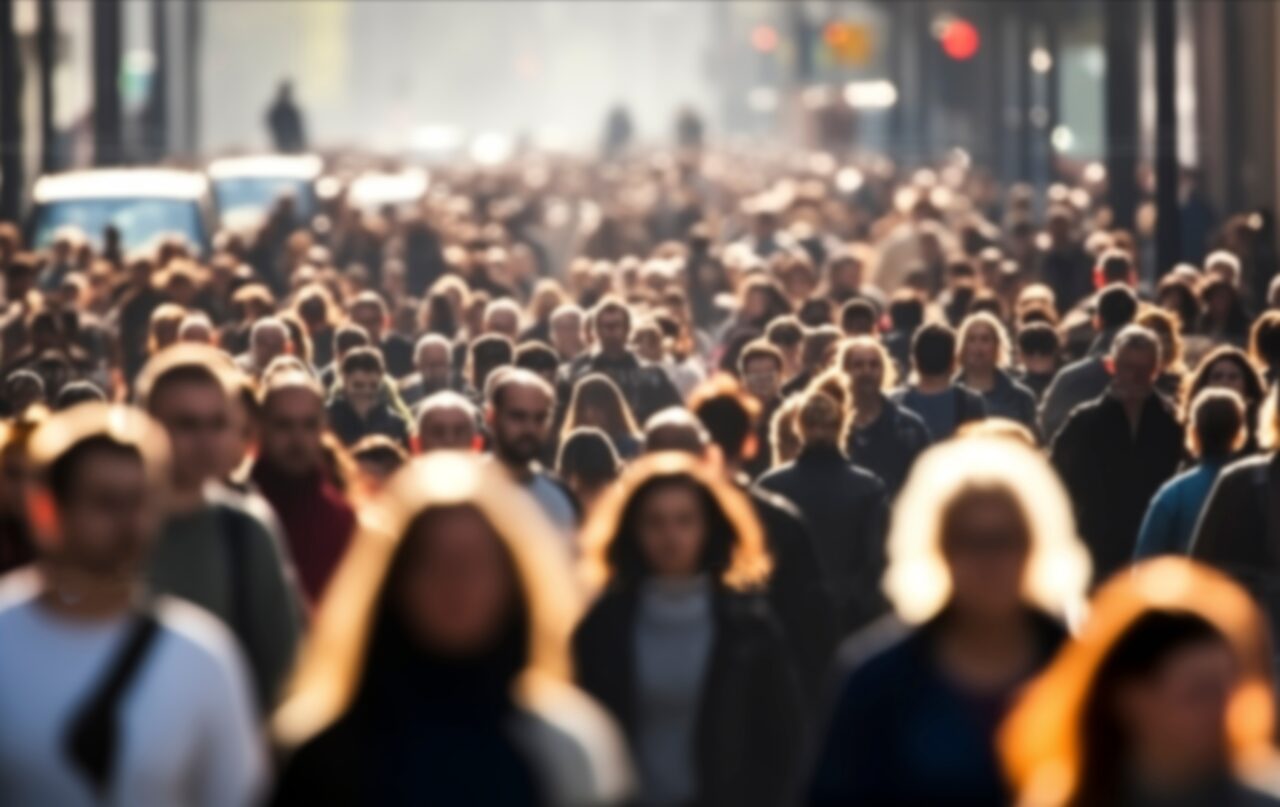 Sondaj INSCOP: 46,3% dintre români preferă ordine în detrimentul democrației